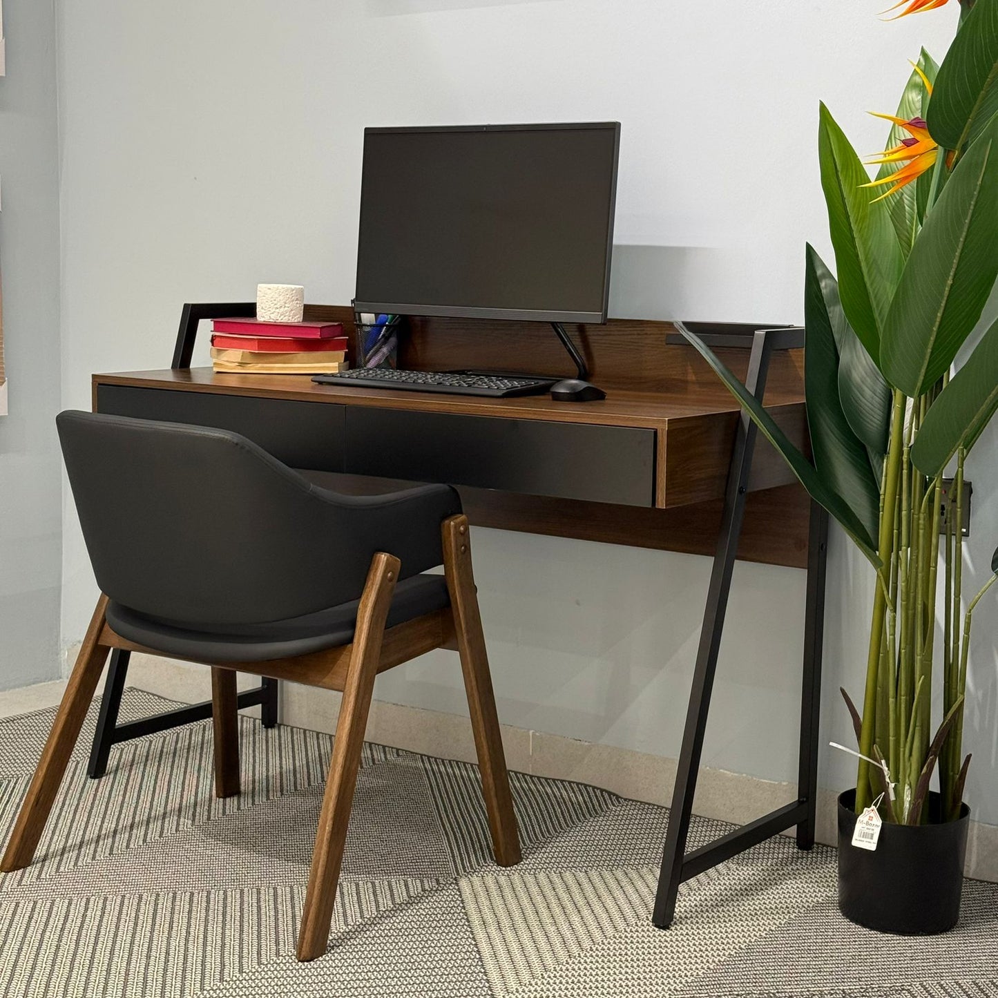 Modern Elegant Work Space Desk