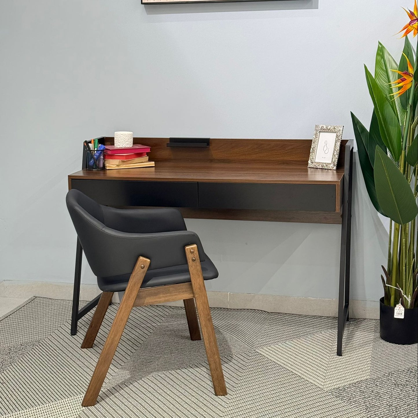 Modern Elegant Work Space Desk