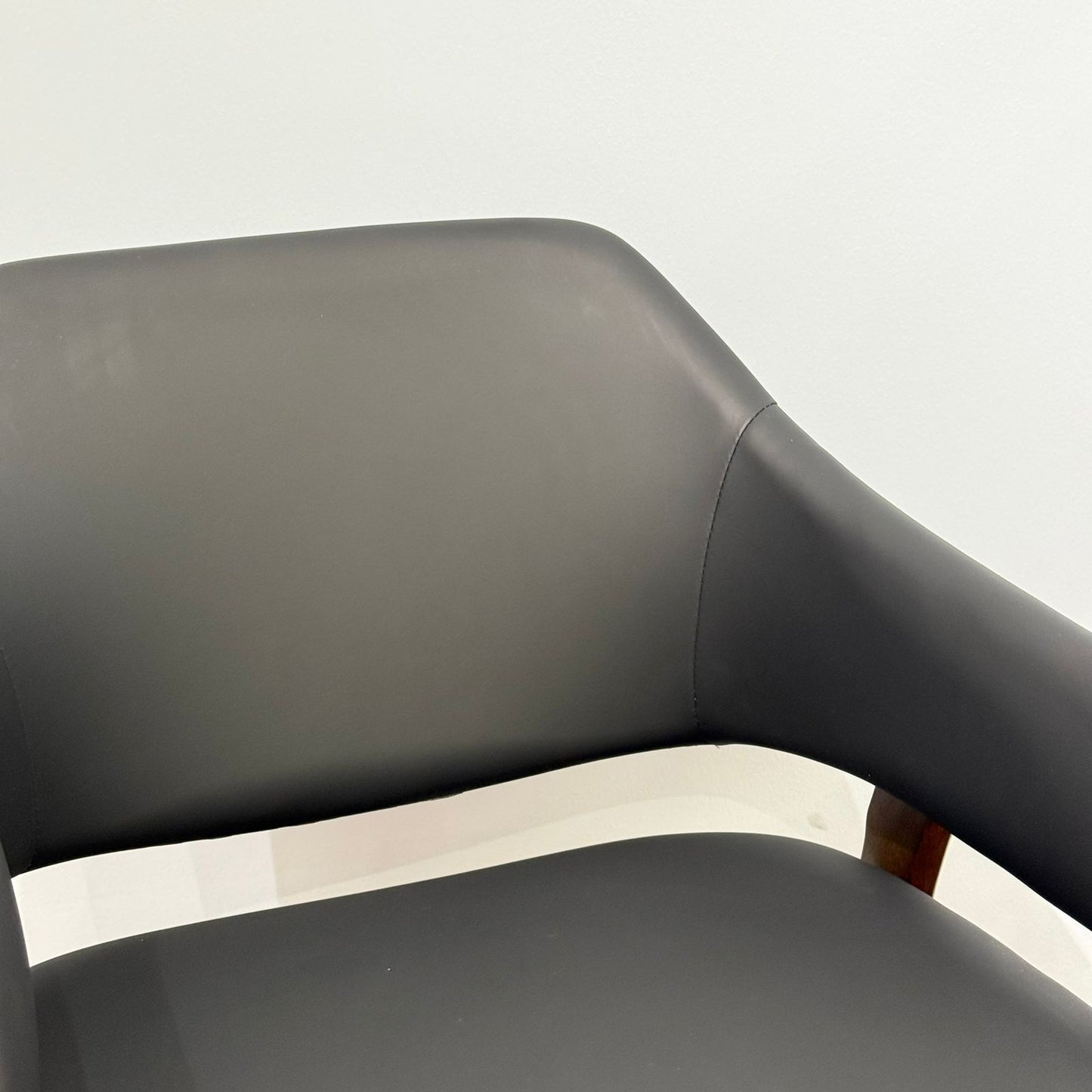 ELIZABETH - Modern Wooden Dining Chair with Cushioned Seat