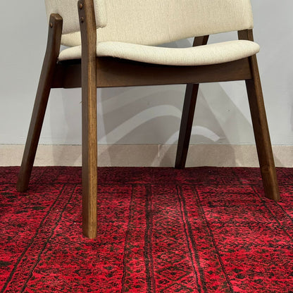 ELIZABETH - Modern Wooden Dining Chair with Cushioned Seat
