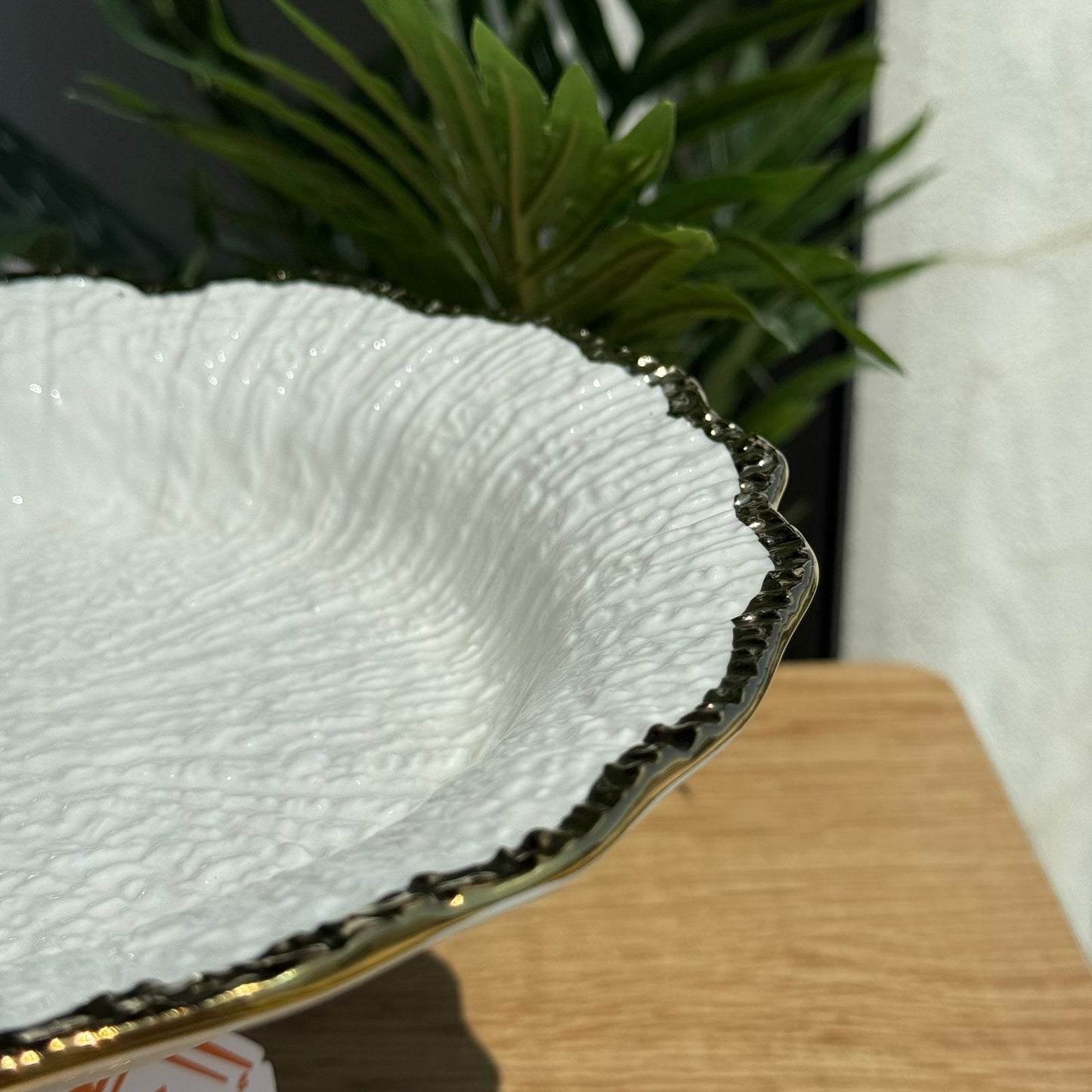 Elegant Luxury Serving Plates with Pedestal Base