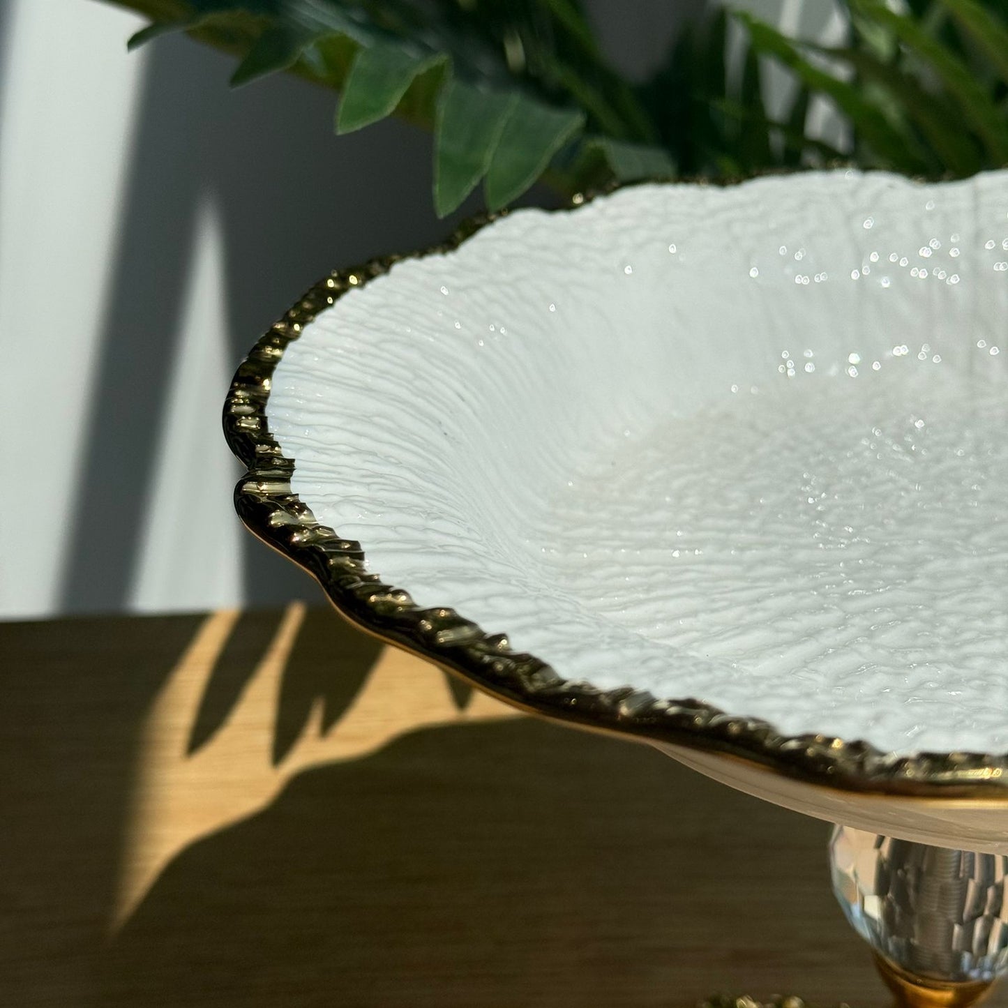 Elegant Luxury Serving Plates with Pedestal Base