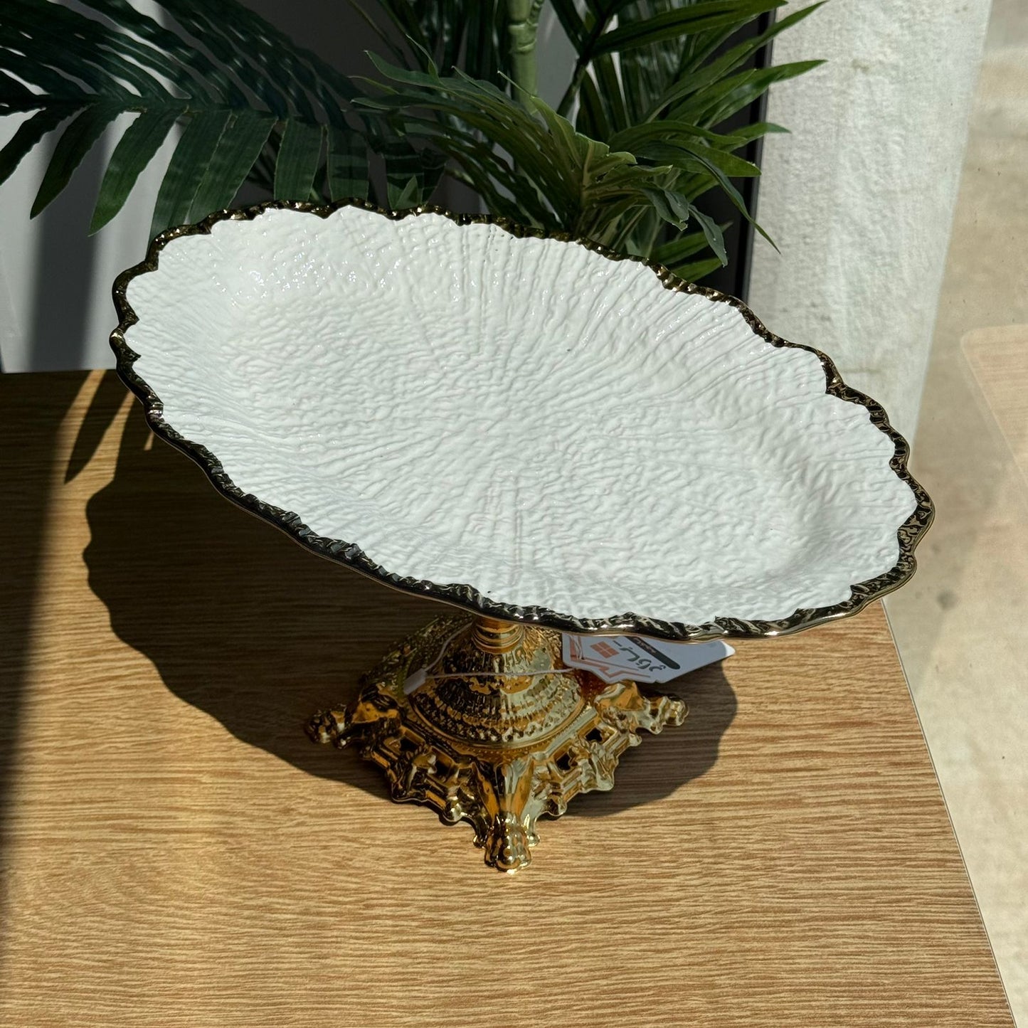 Elegant Luxury Serving Plates with Pedestal Base