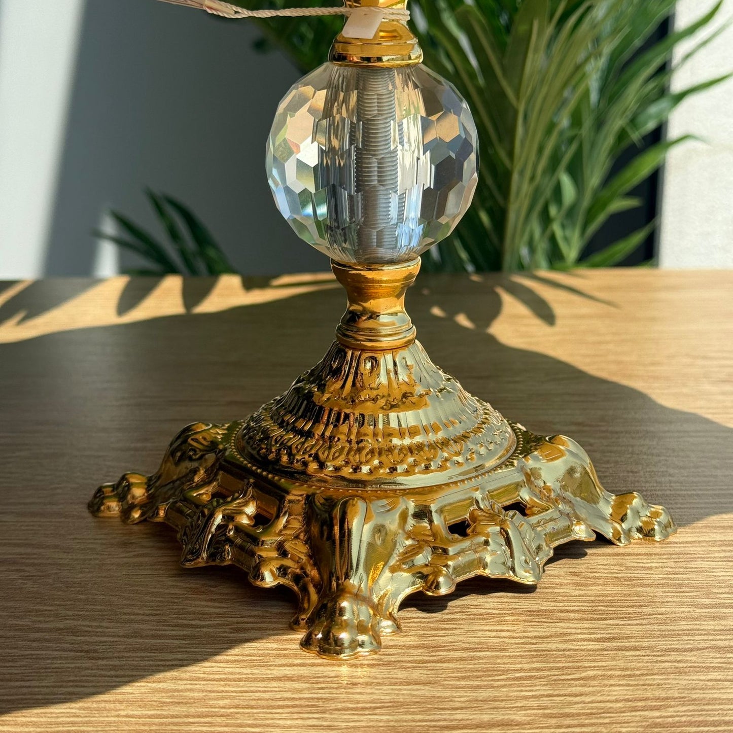 Elegant Luxury Serving Plates with Pedestal Base