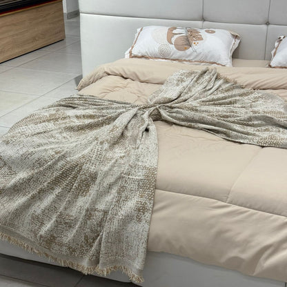 Modern Abstract Throw Blanket for Bed, Sofa & Floor Seating