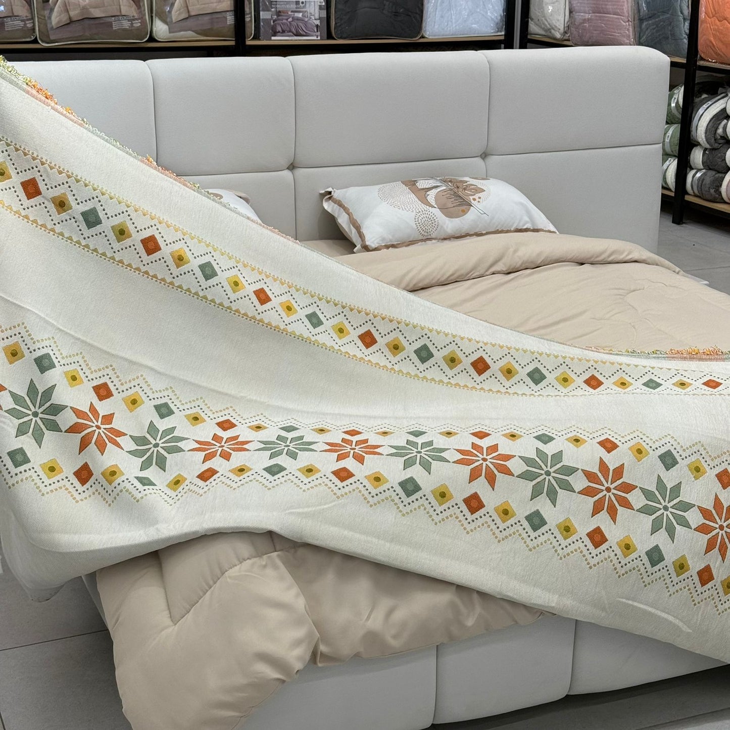Modern Abstract Throw Blanket for Bed, Sofa & Floor Seating