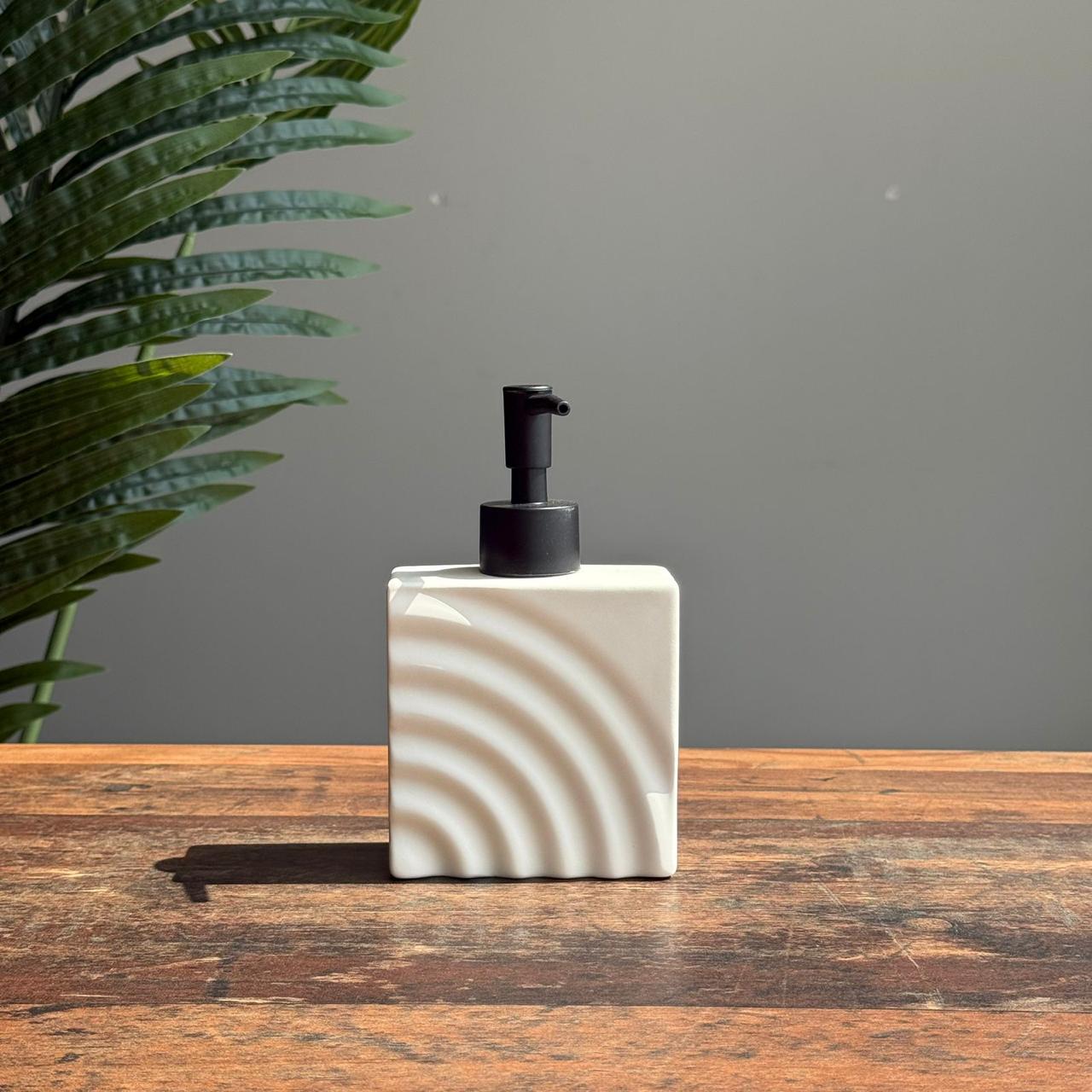Modern Luxury Soap Dispenser with Pump