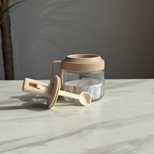 Seasoning Pot Condiment Box with Retractable Spoon & Sealed Lid