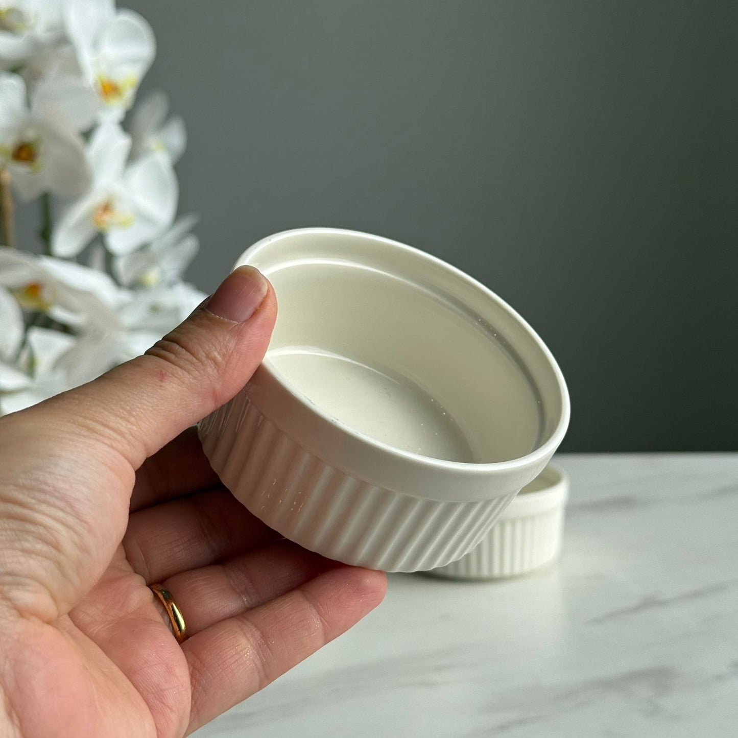 4-Piece Vintage Minimalist Ceramic Bowl Set
