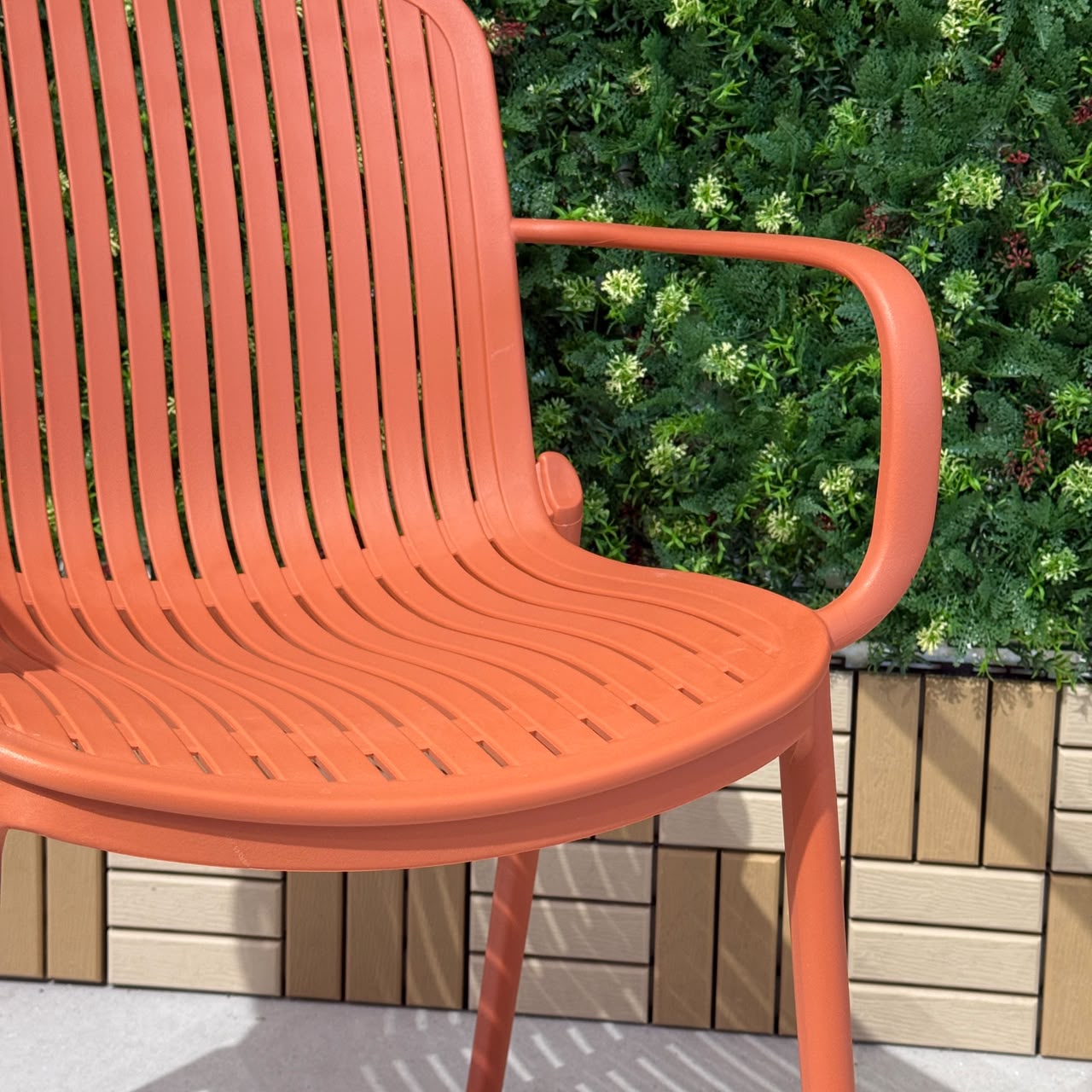 Arden DK-011F – Modern Outdoor Armchair