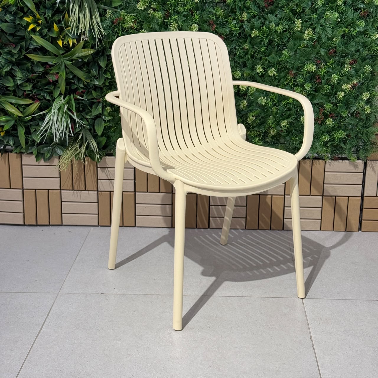 Arden DK-011F – Modern Outdoor Armchair