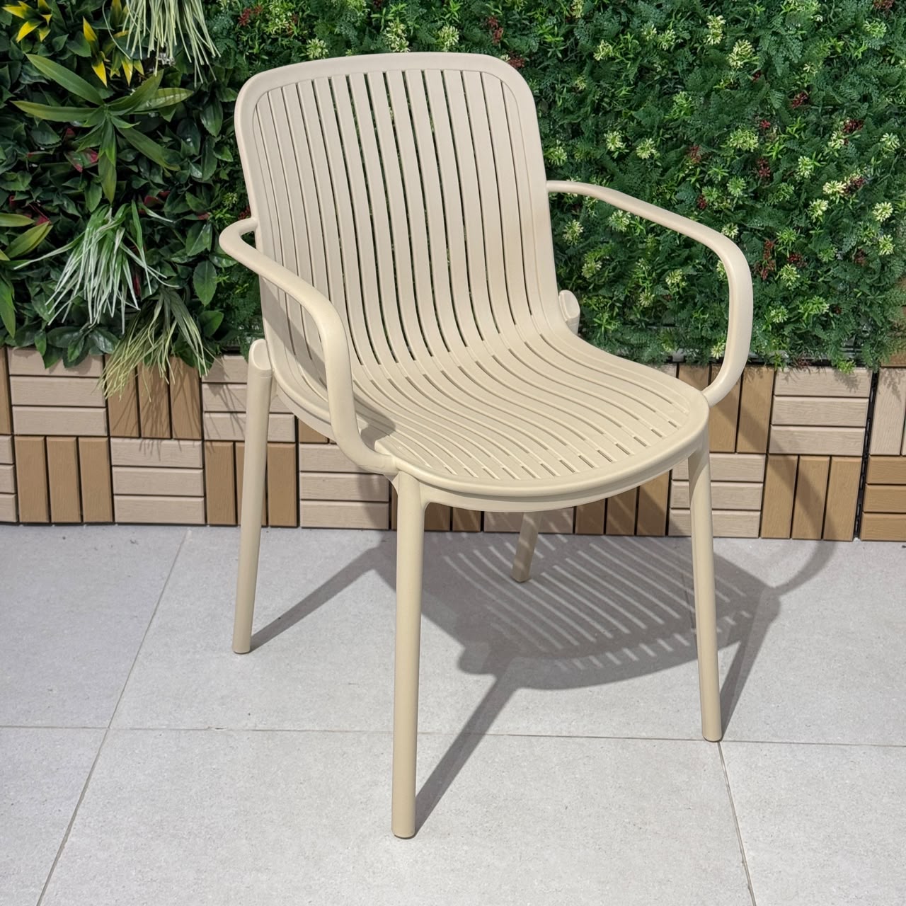 Arden DK-011F – Modern Outdoor Armchair