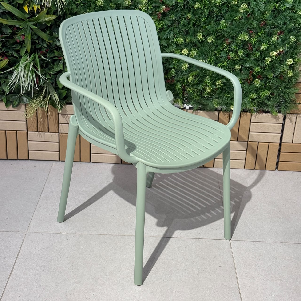 Arden DK-011F – Modern Outdoor Armchair