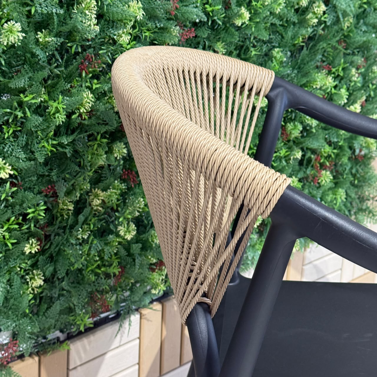 Nola – PC-563 – Modern Outdoor Armchair