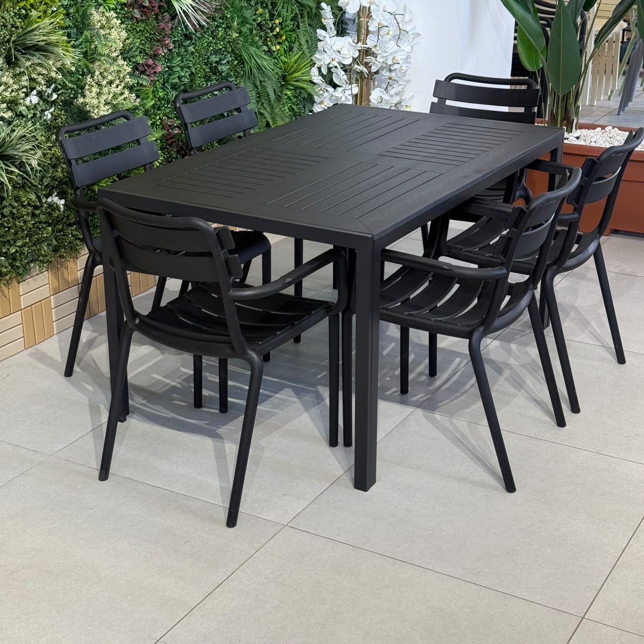 Modern Luxury Outdoor Dining Table & Chair Set - Black