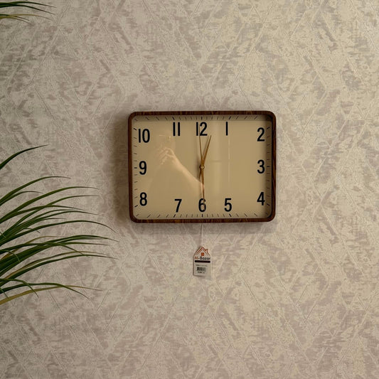Modern Decorative Display Clock