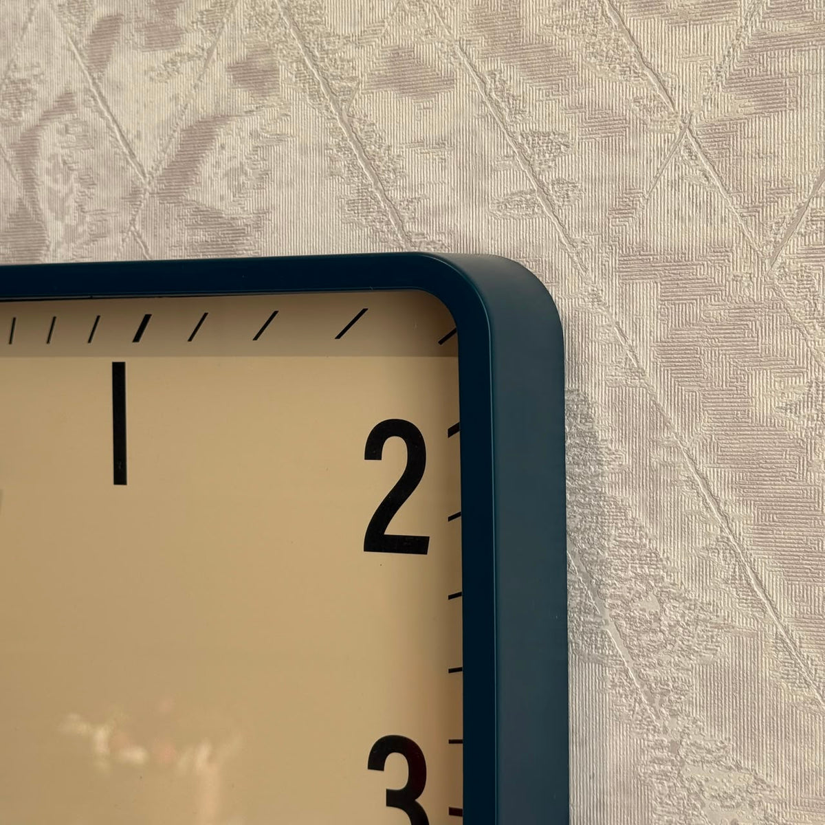Elegant Decorative Wall Clock