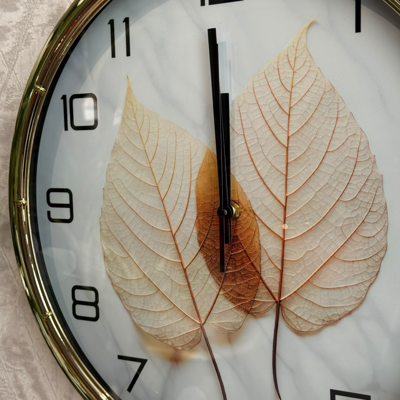 ساعة حائط ديكورية حديثة