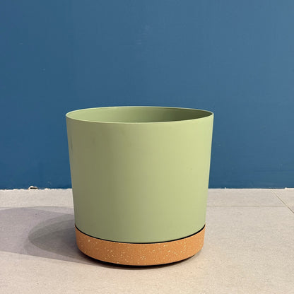 Plastic Plant Pot with Saucer Tray