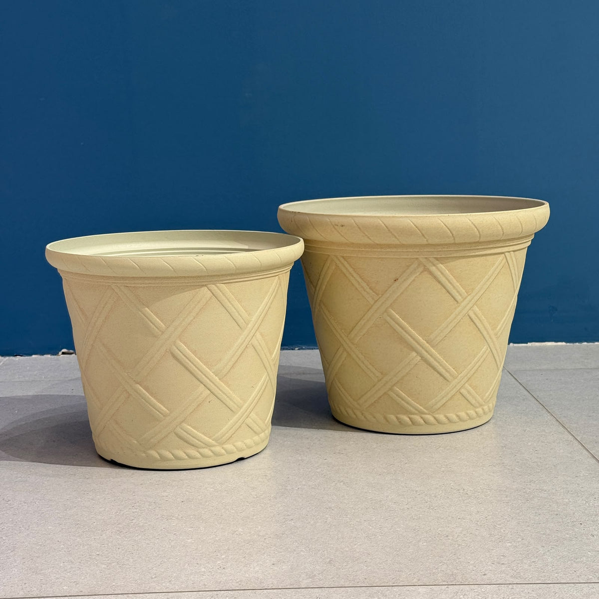 Modern Durable Plastic Planter Pot