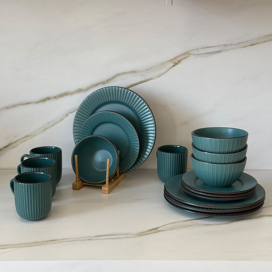 Modern Green Ceramic Dinnerware Set - 16 PCS