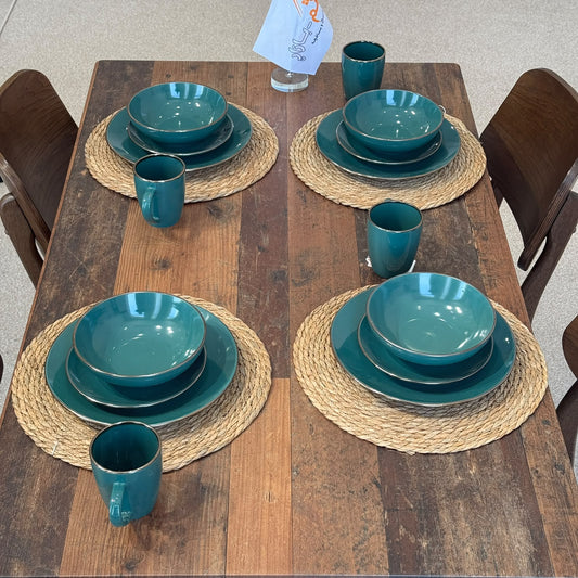 Vintage Ceramic Dinnerware Set - 16 PCS