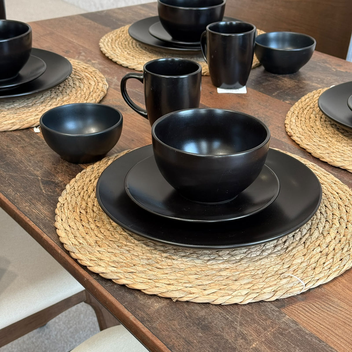 Luxury Black Ceramic Dinnerware Set - 25 PCS