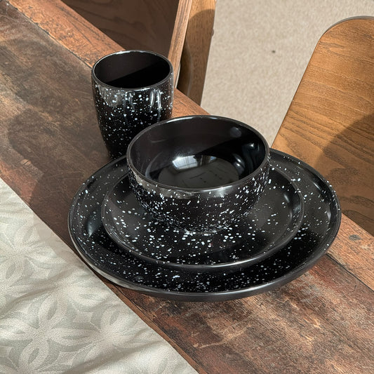 Black & White Ceramic Dinnerware Set - 16 PCS