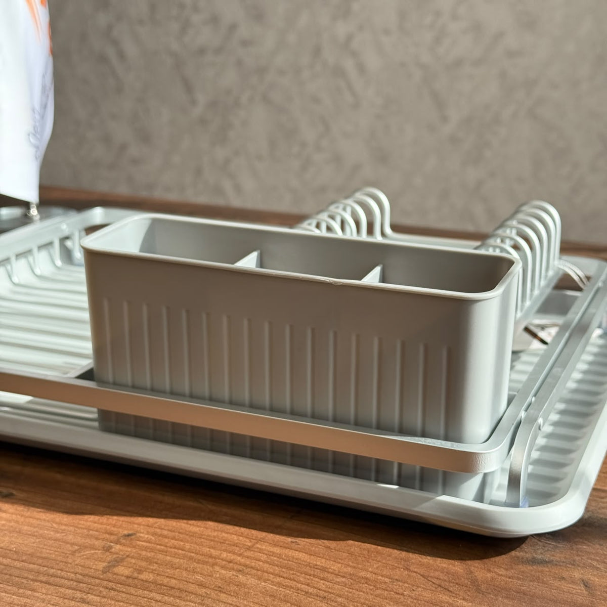 Modern Compact Countertop Dish Drainer