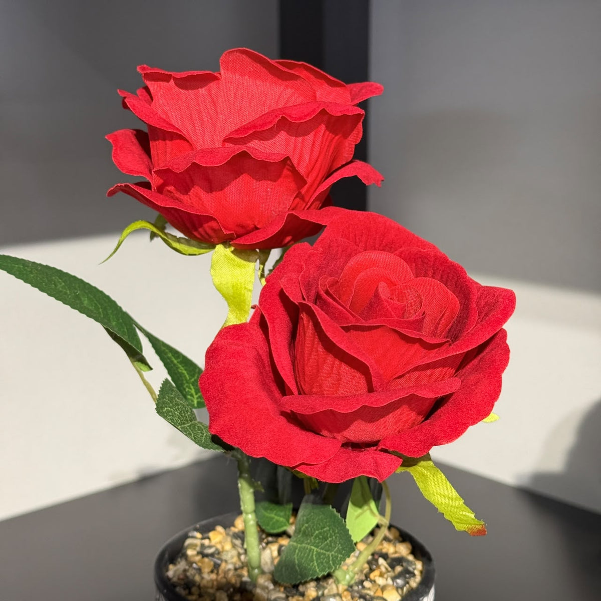 Luxury Potted Artificial Roses