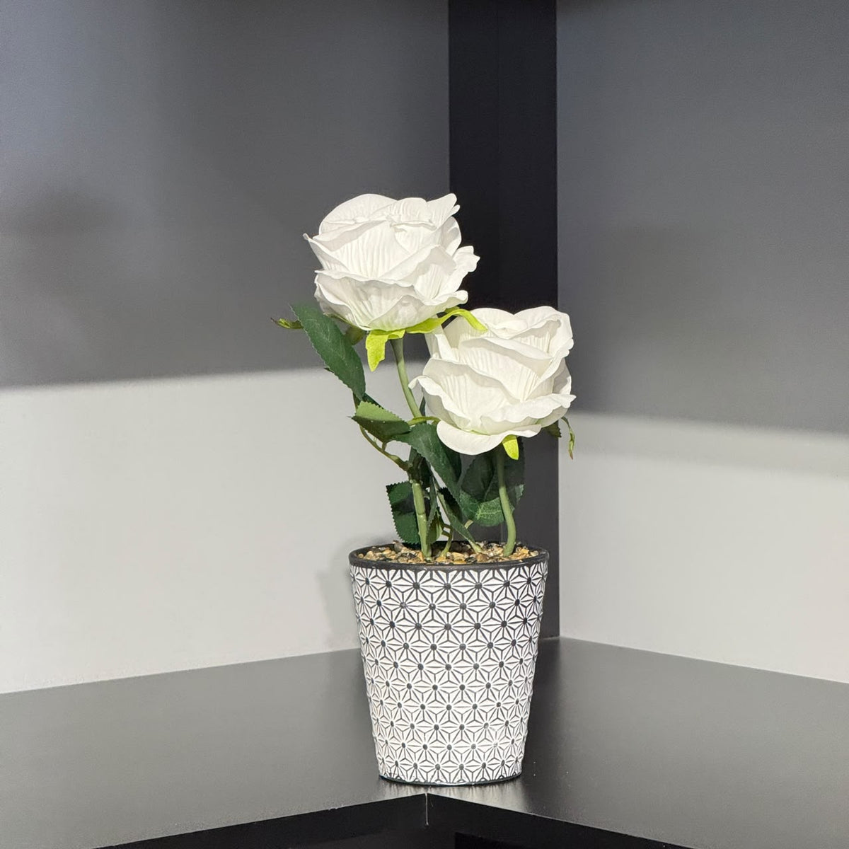 Luxury Potted Artificial Roses