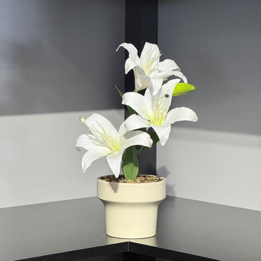 LILY - Luxury Potted Artificial Roses