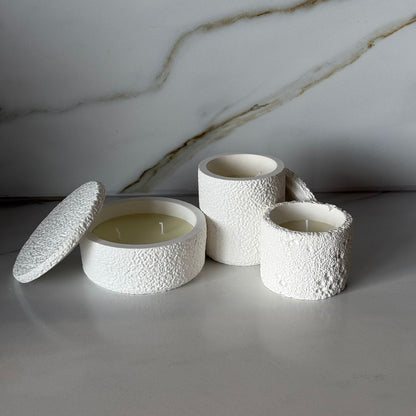 مجموعة شموع زخرفية بيضاء فاخرة