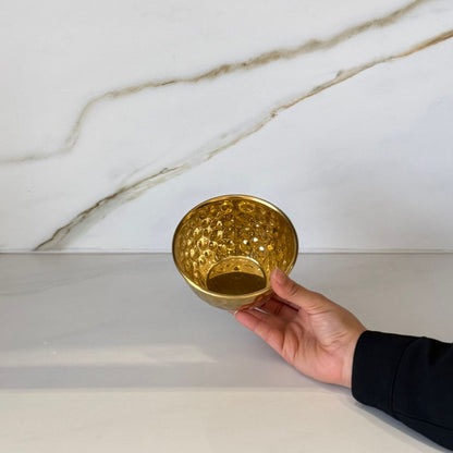 وعاء مطروق هالة ذهبية