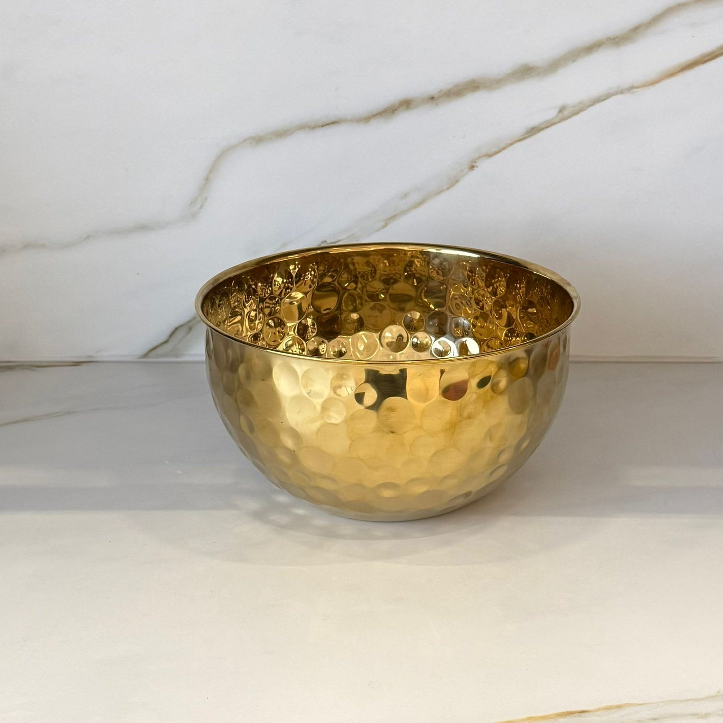وعاء مطروق هالة ذهبية