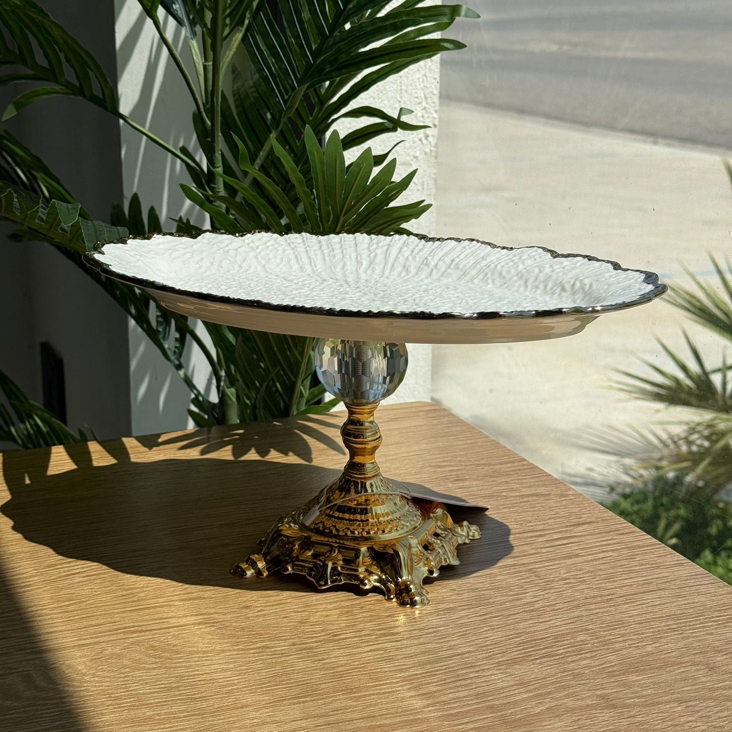 Elegant Luxury Serving Plates with Pedestal Base