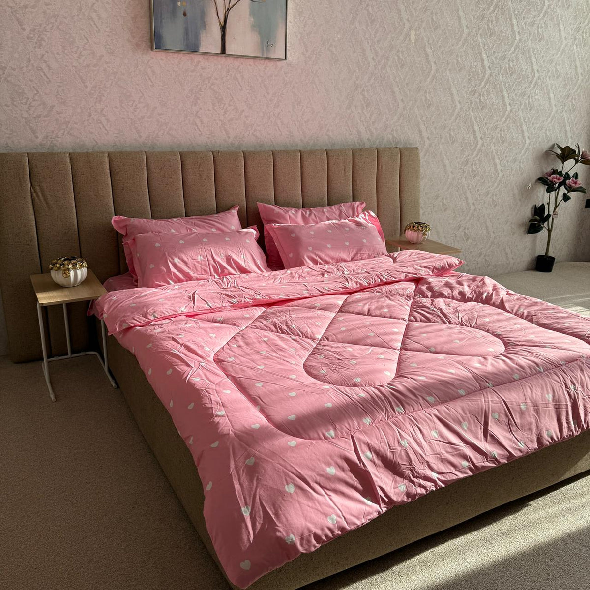 سێتێکی جێگەی نوستنێکی نایاب – ٦ پارچە