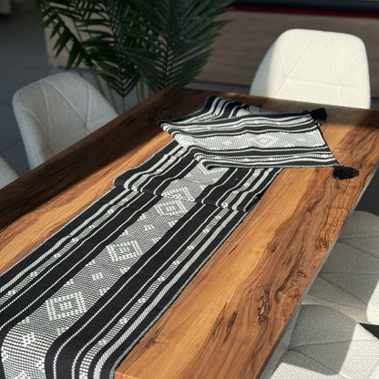 ٣٥ × ٢٢٠سم ڕایەخی سەر مێزی دیکۆراتی شاهانە