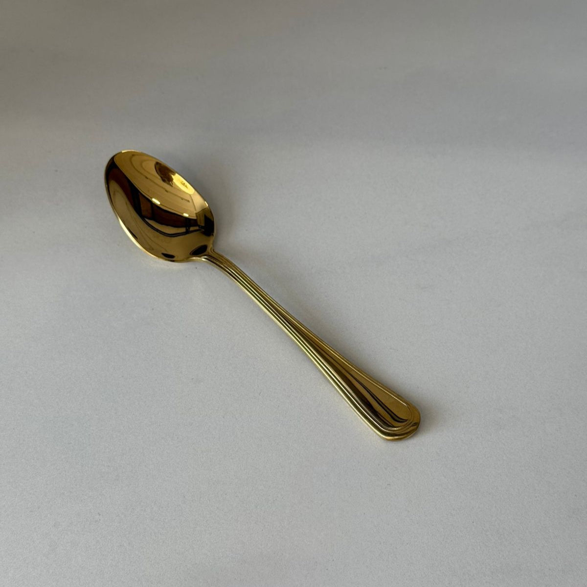 Elegant Gold Flatware Cutlery Collection