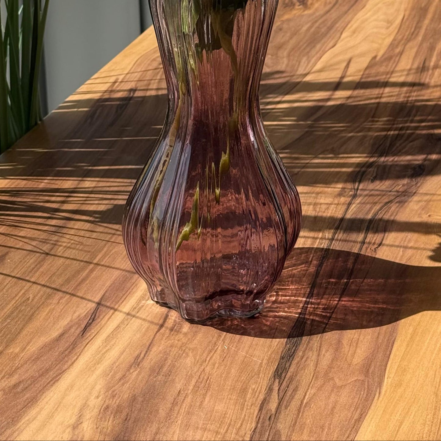Roselle Curved Glass Vases