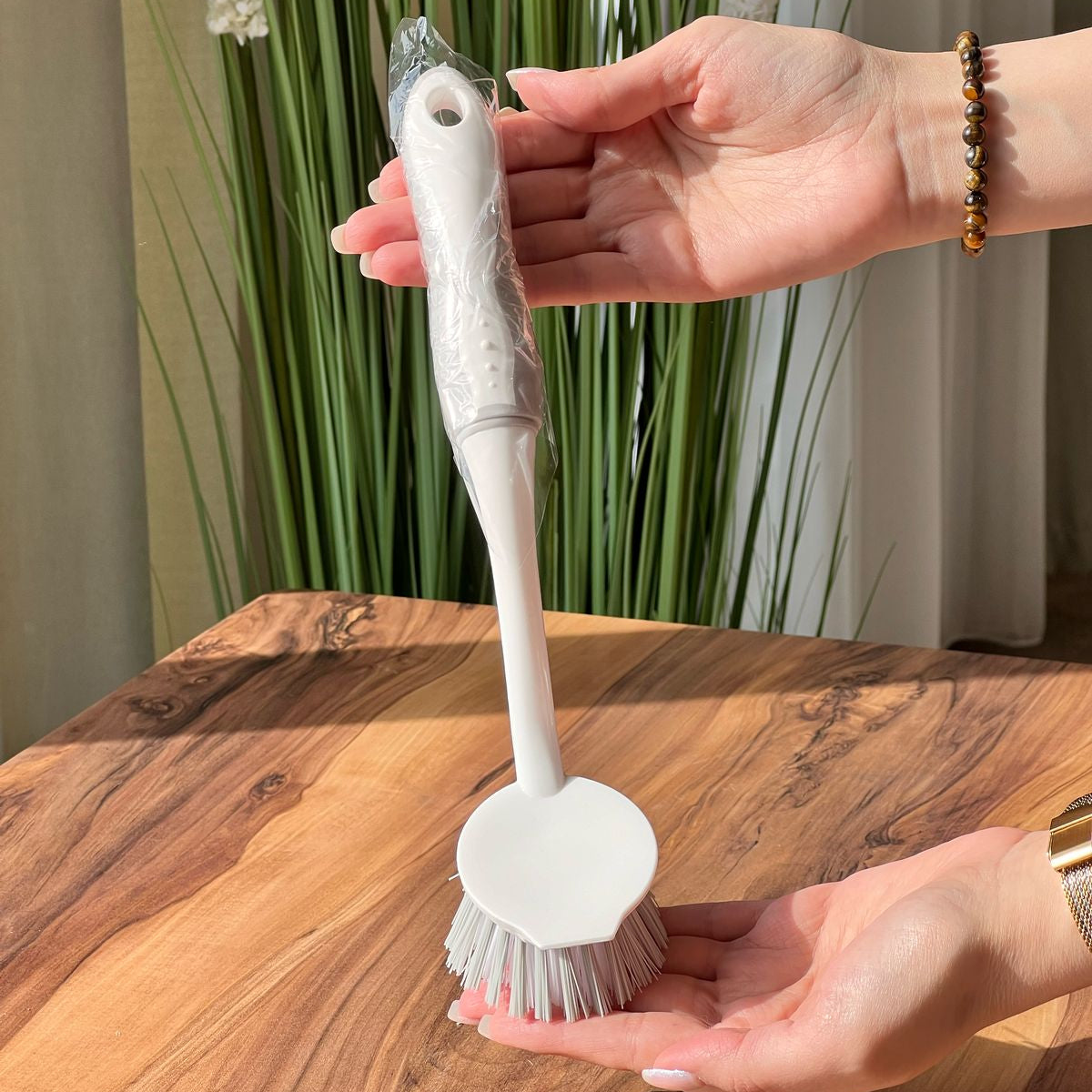 Kitchen/Bathroom Cleaning Brush