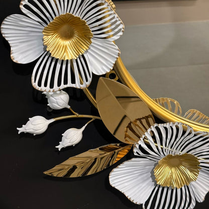 




مرآة حائط SMB0231 ذهبية اللون بإطار بوصة مع ديكور




