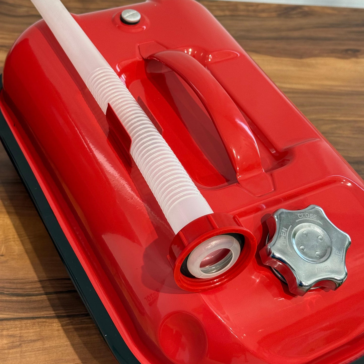 خزان وقود محمول بمقاسين