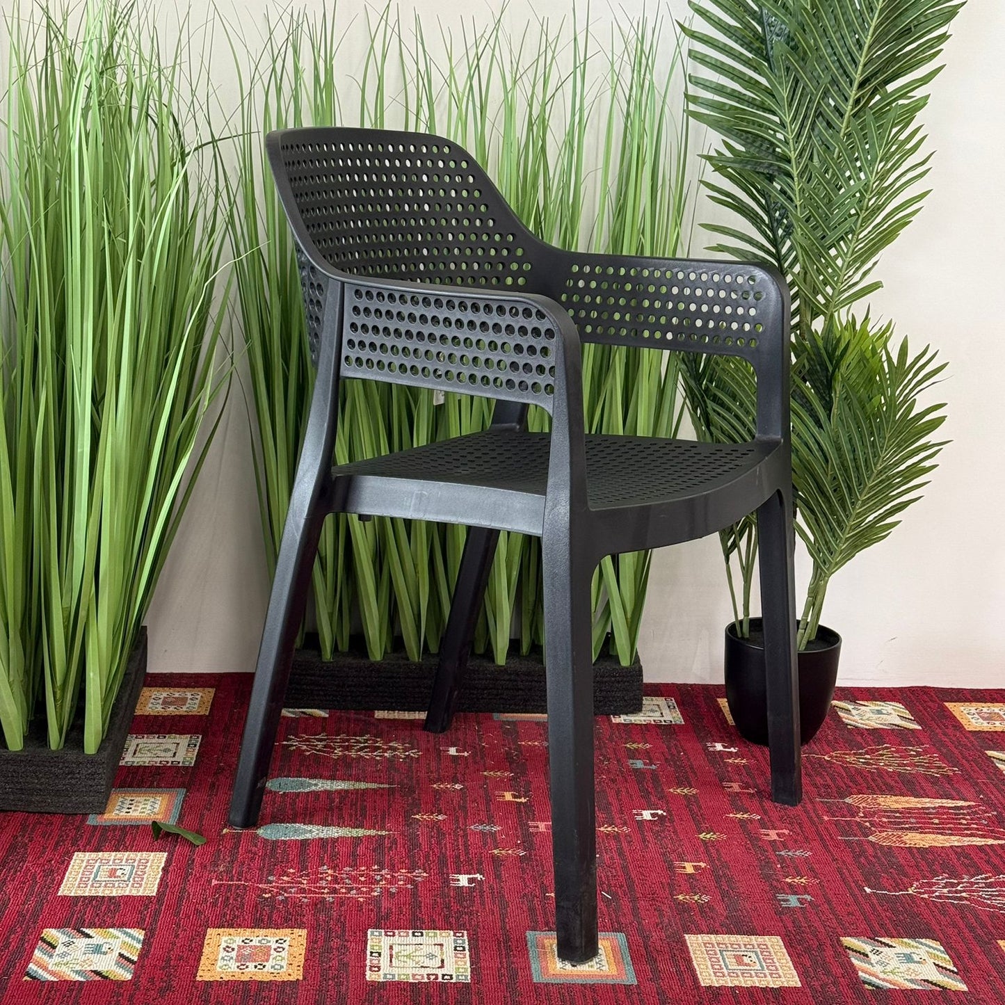 Vista Luxe Plastic Outdoor Chair