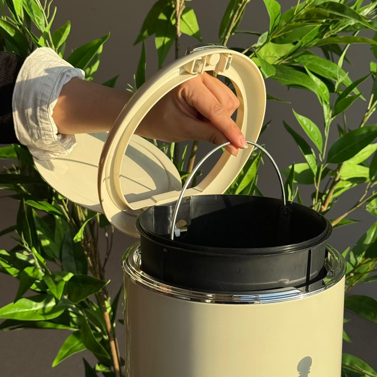 Luxury Durable Pedal & Press Waste Bin With Inner Bucket