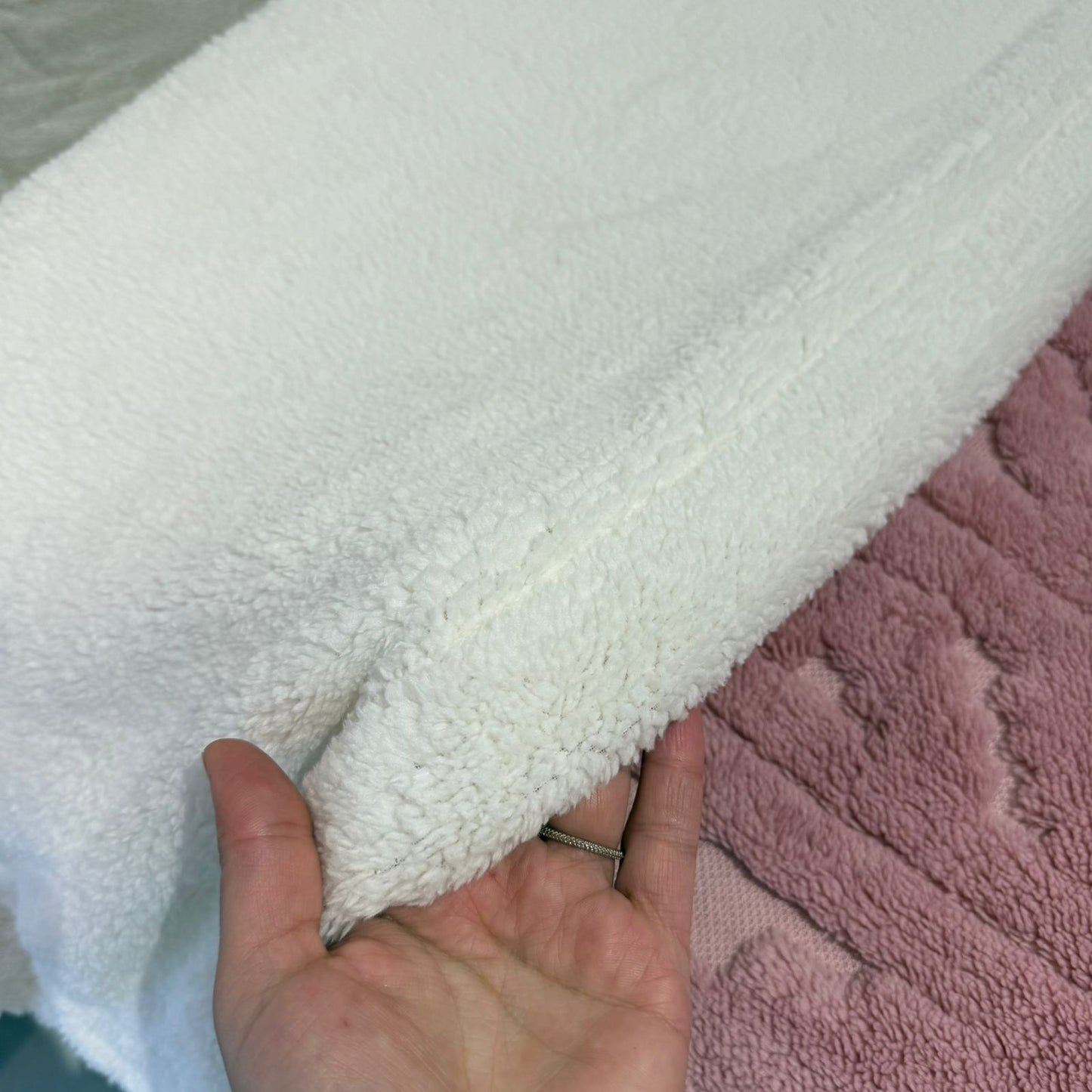 بەتانی جوان و نەرمی ناوازە