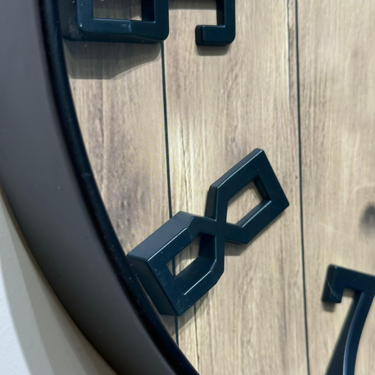 ساعات الحائط الزخرفية خمر