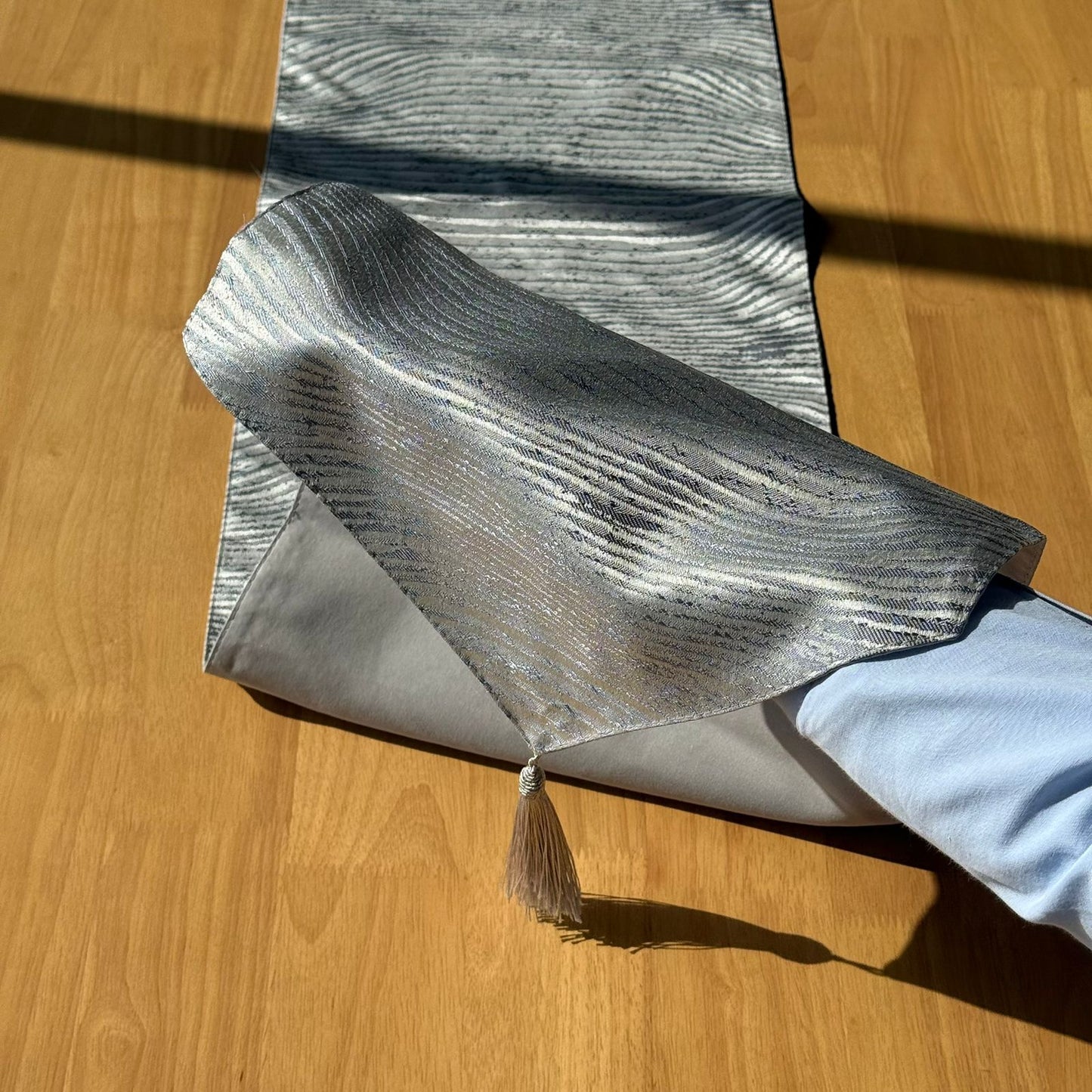 30 × 180cm ڕاخەری سەر مێزیی نایاب 