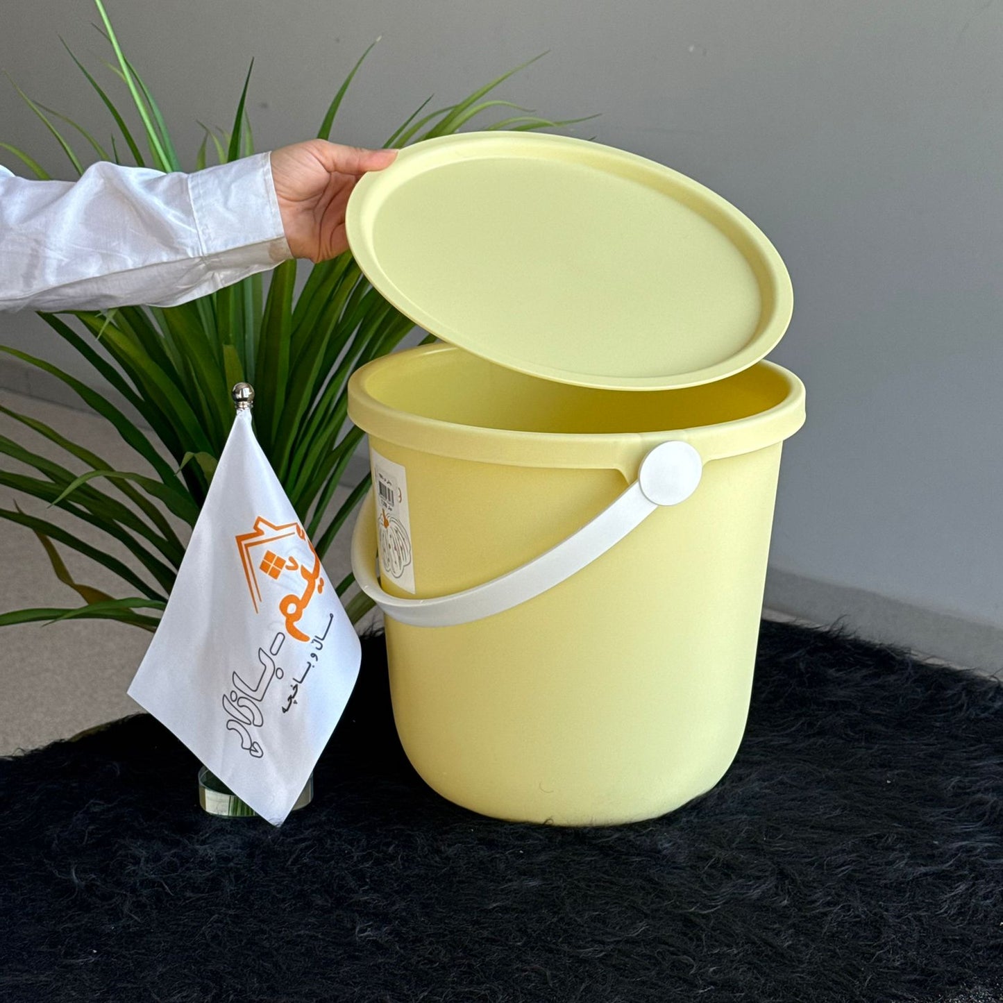Multi-Purpose Plastic Bucket with Lid