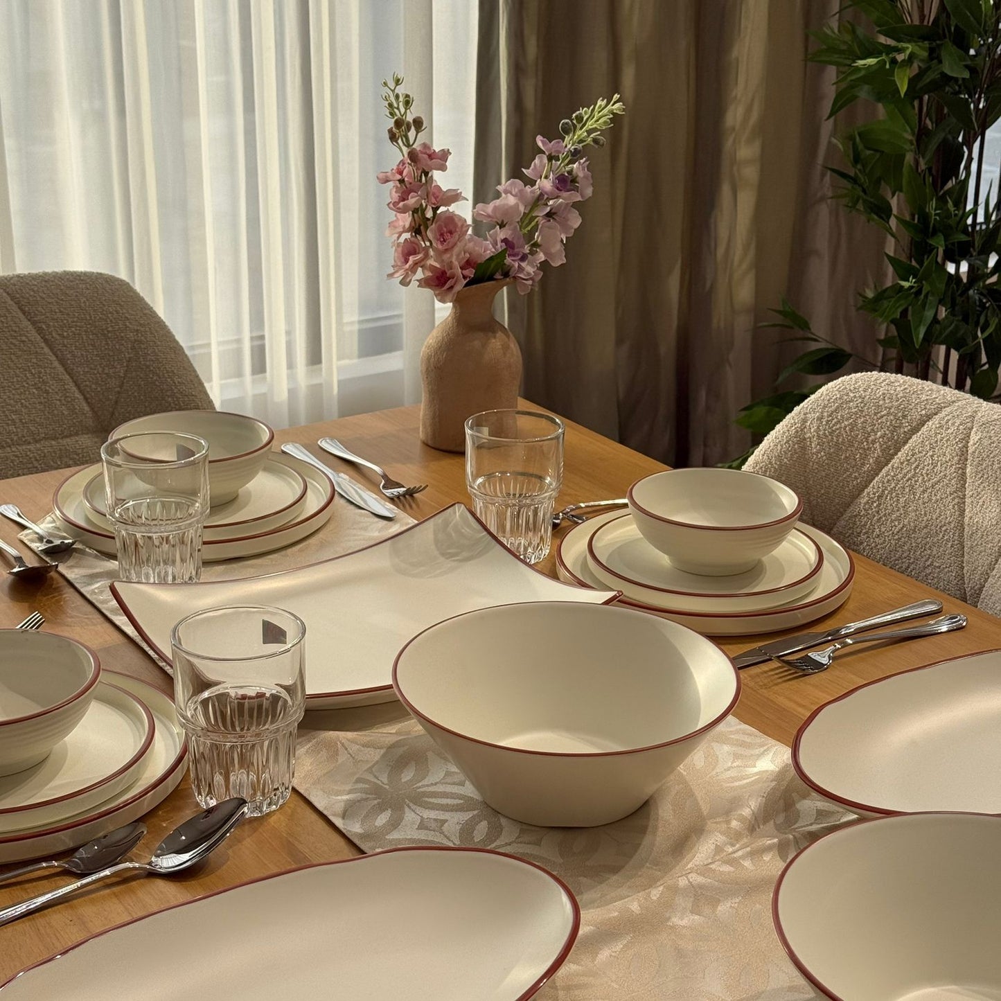 Modern Luxury Melamine Dinnerware Set - 24 Pieces